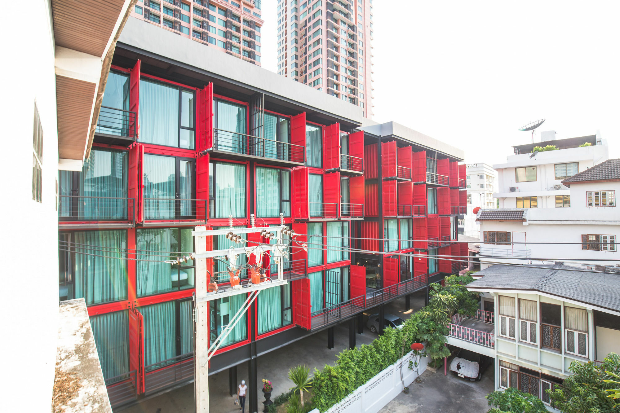 Sleep Box Sukhumvit 22 Hostel Bangkok Exterior photo